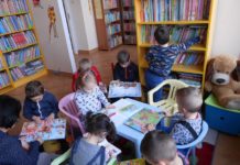 Przedszkolak w bibliotece