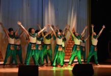 BAJKOWA PODRÓŻ DO NIBYLANDII