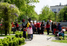 Niepełnosprawni przemaszerowali przez stalowowolskie ulice. Nie chcą być dyskryminowani.