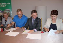 Trwa budowa drogi do terenów inwestycyjnych w Nowosielcu