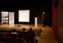 Profilaktyk na konferencji poświęconej problematyce narkotyków i dopalaczy