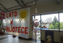 Poznajemy kolejnego bohatera naszej książki – Kota z Cheshire i robimy wełniane kotki