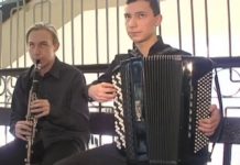 „Cicha noc” po niemiecku (video)