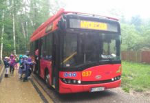 Niskoemisyjnym autobusem na Ciemny Kąt
