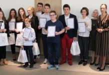 Młodzi poeci nagrodzeni