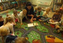 Czarek Komarek i spotkanie z książką