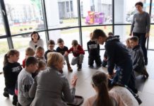 Oswajali w bibliotece złość