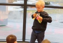 Z balonem pełnym złości…