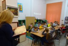 Robimy walentynkowe kartki w Filii nr 1