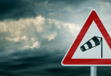 Uwaga na silny wiatr ! Dziś (11.02) koło godz. 13.00 zawieje z prędkością do 100 km na godzinę