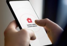 Aplikacja „Kwarantanna domowa” – ruszył proces jej udostępniania
Szybsza komunikacja ze służbami i lepsza opieka dla osób objętych kwarantanną – to główny cel aplikacji Kwarantanna domowa. Wysłanie zdjęcia zamiast wizyty policjantów – tak, dzięki naszej aplikacji, może wyglądać kwarantanna domowa. Aplikacja jest darmowa, bezpieczna i dostępna w sklepach Google Play i App Store. Właśnie rozpoczął się proces jej udostępniania.
Dodano: 21.03.2020