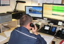 Policjanci pomogli mężczyźnie, który wpadł do Sanu