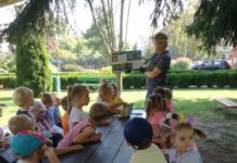 Plenerowe spotkanie z przedszkolakami