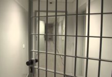 Policja zatrzymała 18-latka zamieszanego w oszustwa „na policjanta”