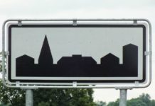 W terenie zabudowanym jechał z prędkością 125 km/h