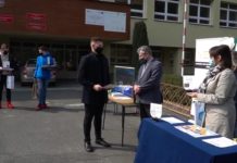 Nagrody dla laureatów konkursu graficznego w ramach DBI