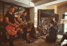 Riders Of Deserted Seas – “Dobre Granie Przy Fontannie”