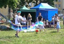 Rodzinny piknik na rozpoczęcie wakacji