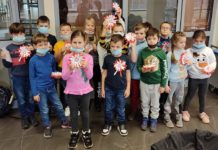 Z pierwszakami tworzyliśmy kotyliony w bibliotece