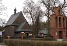 Renowacja zabytkowego kościoła w Dąbrówce