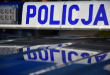 Zatrzymany przez policjantów mężczyzna odpowie za przestępstwo z nienawiści