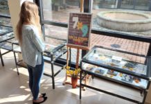 Żółty symbol pamięci