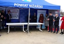 Podpisanie umowy na przebudowę drogi powiatowej 1069r Krzeszów – Harasiuki