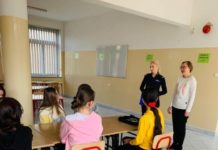 Policyjne spotkanie z młodzieżą