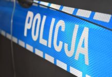 Wjechał w ogrodzenie posesji, był kompletnie pijany