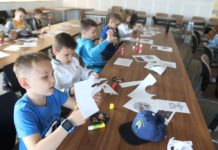 Zrobili podróżnicze podkładki pod kubki