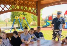 Działania profilaktyczne niżańskich policjantów na rzecz niechronionych uczestników ruchu drogowego