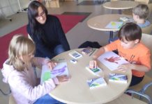 Odciśnięte zwierzątka na Akademii Sztuki