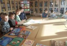 „Jaskółki” przeglądają nowości