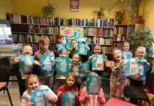 Oczarować dzieci Muminkami