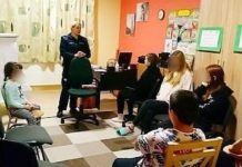 Policjantka spotkała się z podopiecznymi domu dziecka