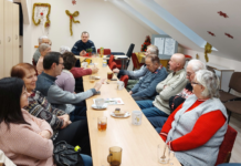 Policjanci spotkali się z niżańskimi seniorami