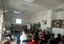 Jak zostać policjantem – spotkania z uczniami w ramach doradztwa zawodowego