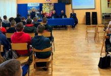 Debata dla młodzieży na temat cyberzagrożeń