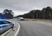 Stracił panowanie nad pojazdem i uderzył w latarnię