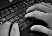 Nie dała się oszukać. Policjanci przestrzegają przed oszustami