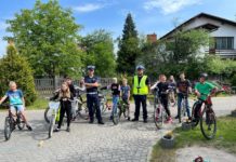 Czas egzeminów na kartę rowerową z udziałem policjantów