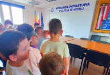 Przedszkolaki z wizytą w niżańskiej komendzie