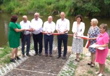 Uroczyste oddanie przystani kajakowej w Harasiukach