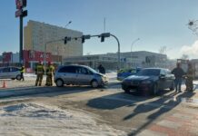 Zderzenie aut na Alejach Jana Pawła II