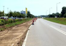 Wystartowała budowa chodnika na odcinku od ul. Działkowej do VIVO