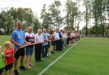Otwarcie boiska do piłki nożnej w Bielinach