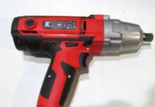 Zamiast klucza udarowego dostał inny przedmiot o niskiej wartości. Uważajmy na zakupy w sieci!