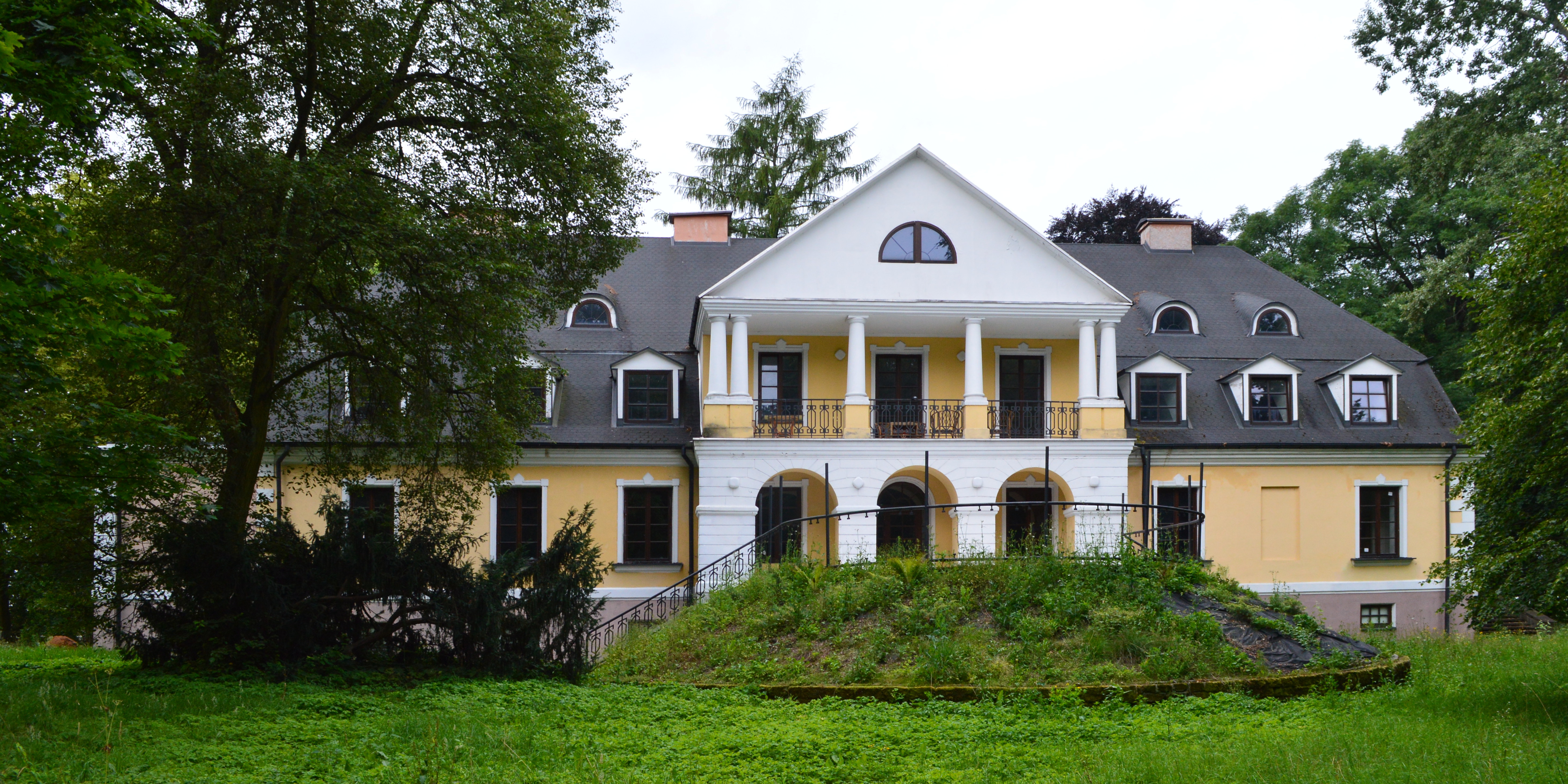 Zbydniow_-_Horodynski_Manor_06