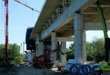 Trwa budowa nowego mostu