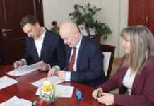 Umowa na budowę drogi gminnej ul. Wojska Polskiego